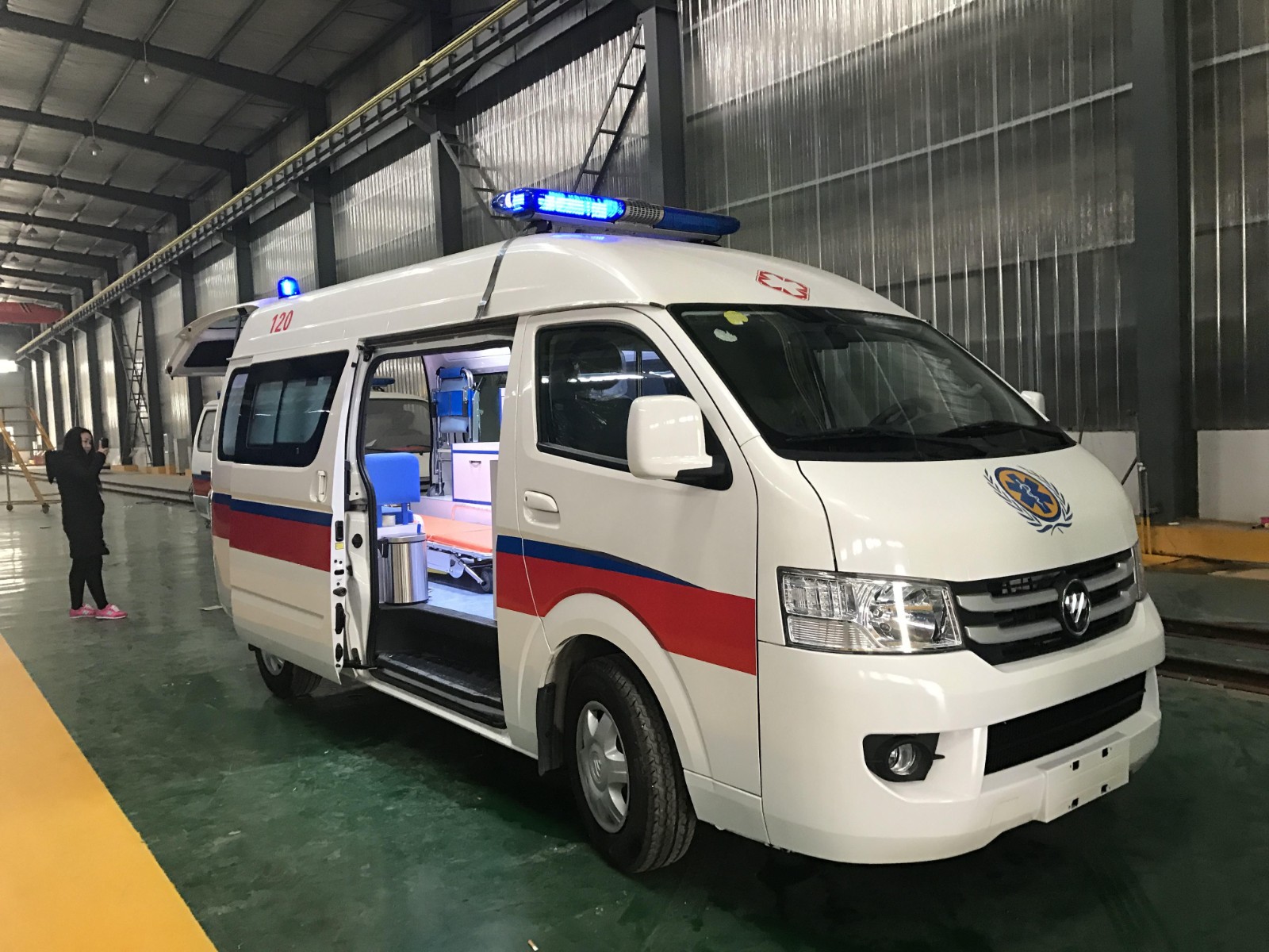 乌兰县救护车转院