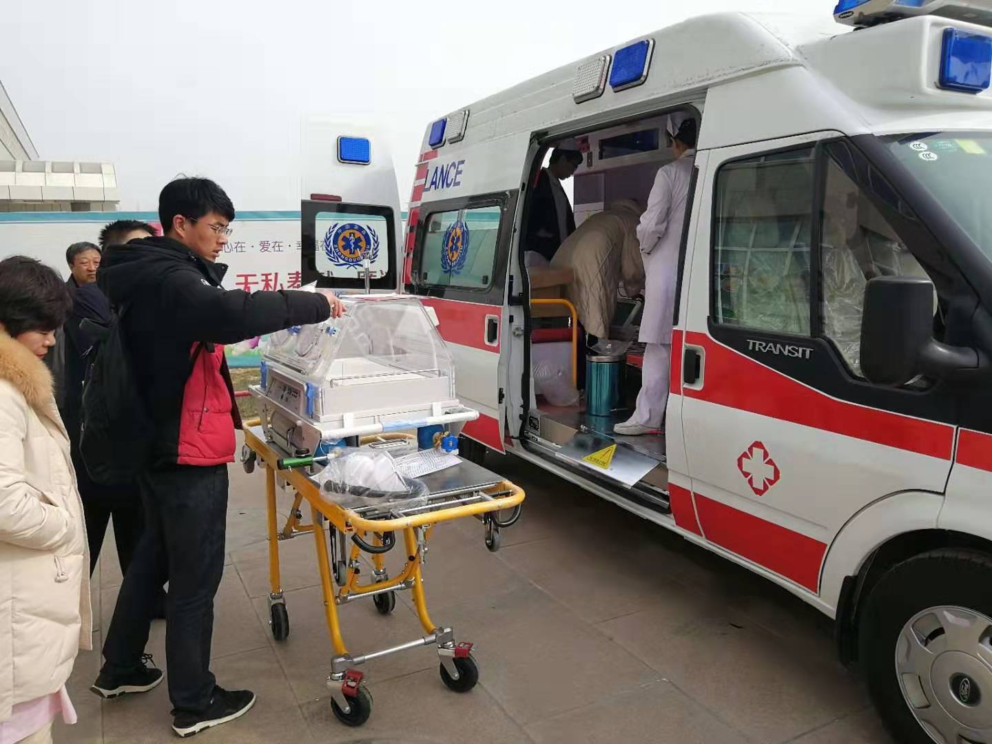 乌兰县救护车转院